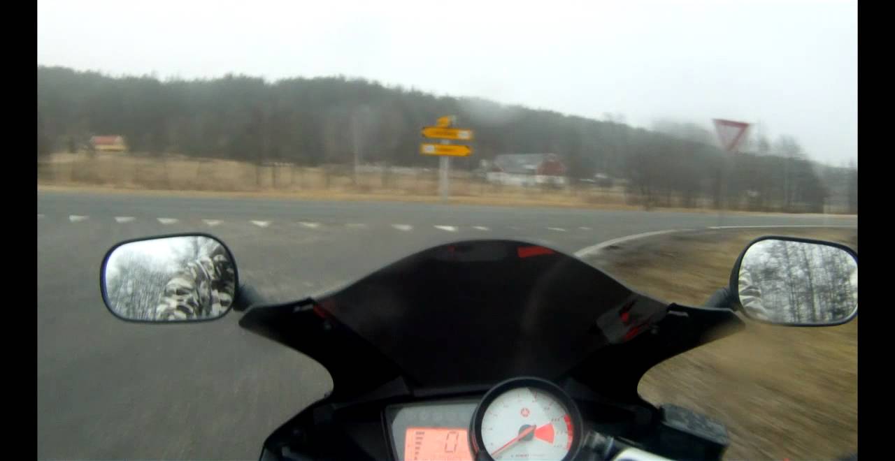 Yamaha YZF R-125 with Devil Exhaust - camera fell off - GoPro