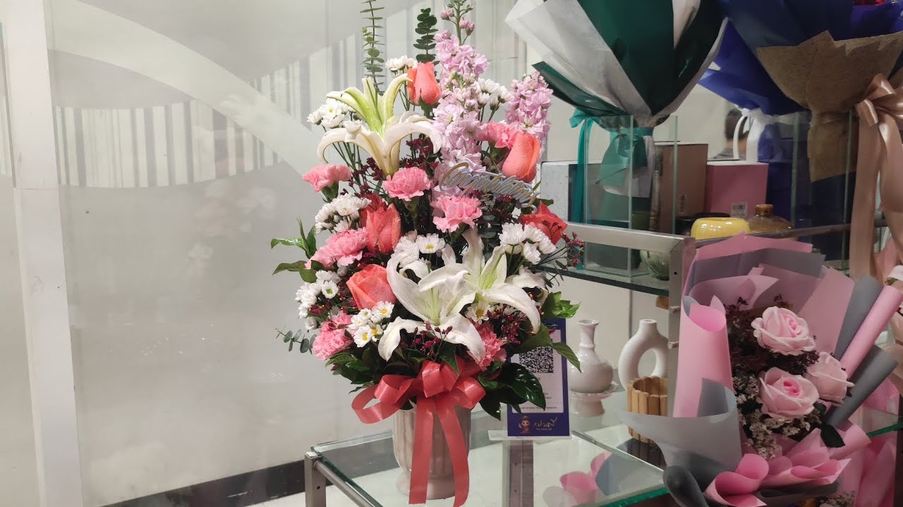 #แจกันดอกไม้ #ร้านดอกไม้ #flowers #flowershop 