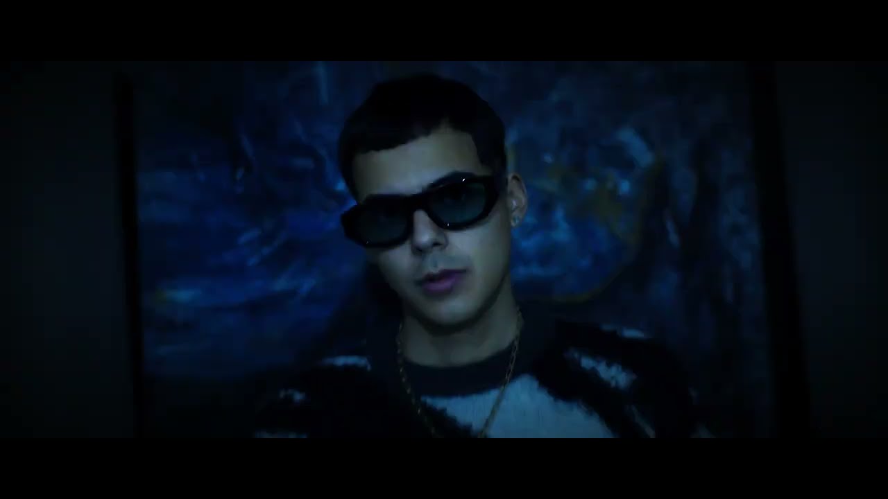 Unaii - Diferente (Official Video)