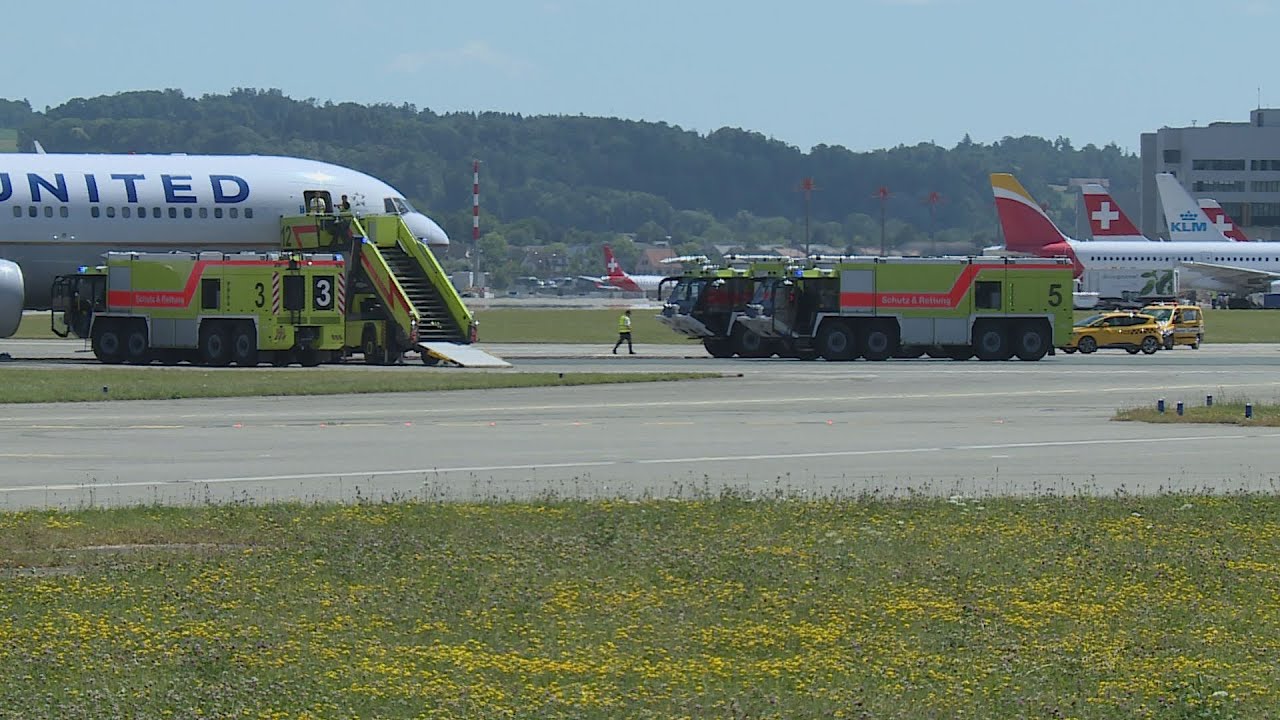 Kloten ZH: Feuerwehr muss Bremsen kühlen