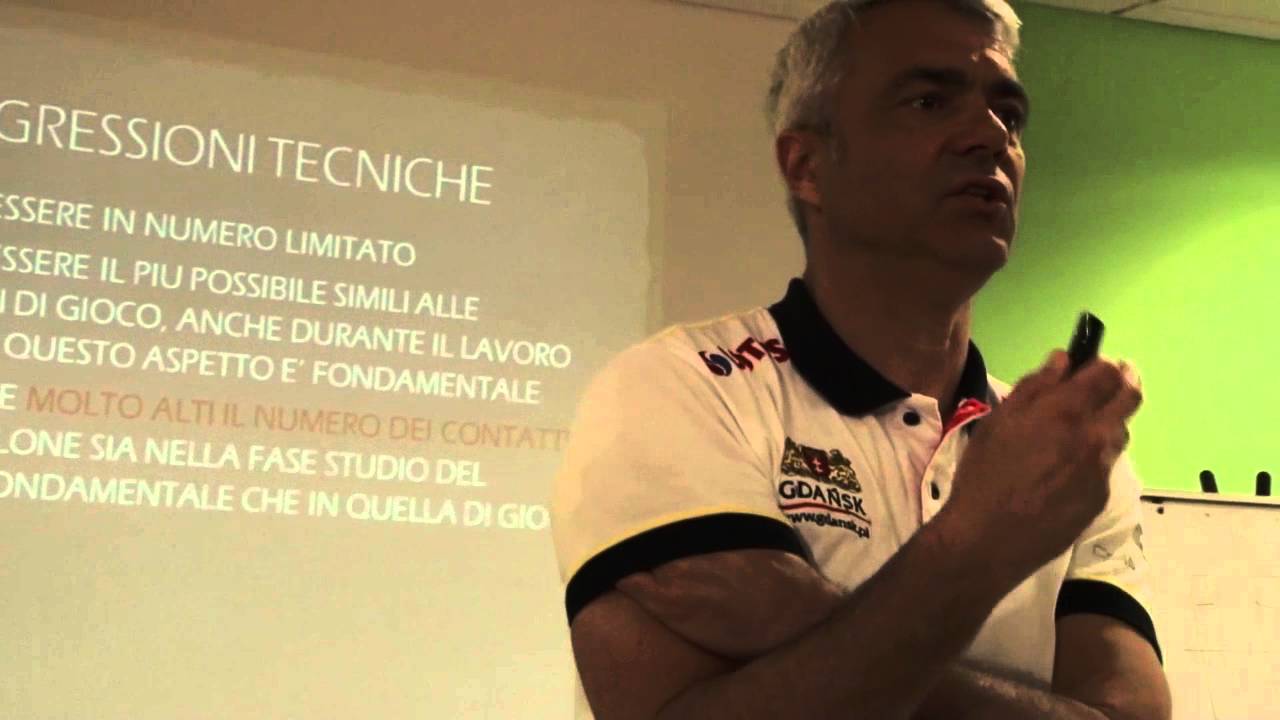 Andrea Anastasi - Technika przyjęcia zagrywki cz.1. konferencja licencyjna trenerów Spała 20.05.2015