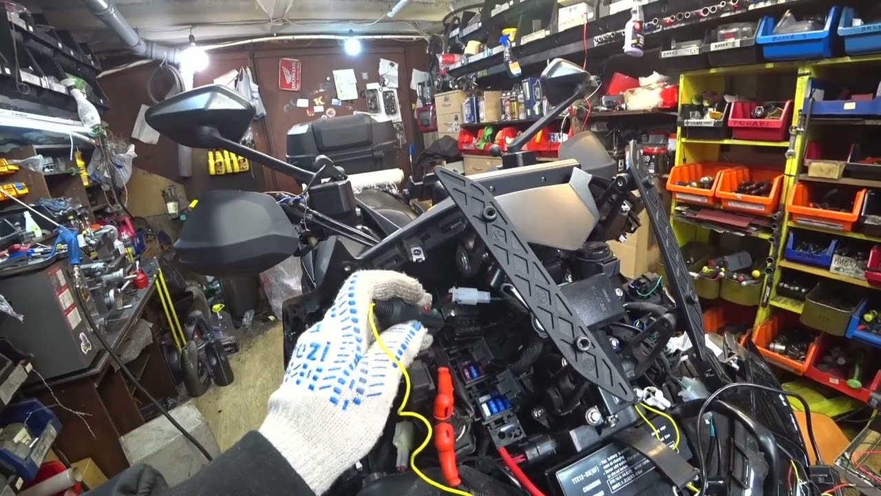 Zontes 368K. Как был подключен доп свет. 