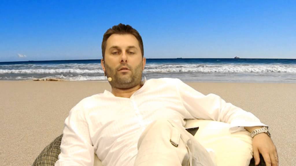 U zdrav mozak - Gay iz Travnika + Jovana nema pojma | PRANK CALL