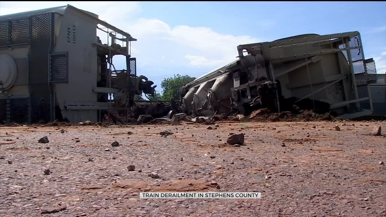Fire Chief: No Hazardous Materials On Board Derailed Train In Stephens County