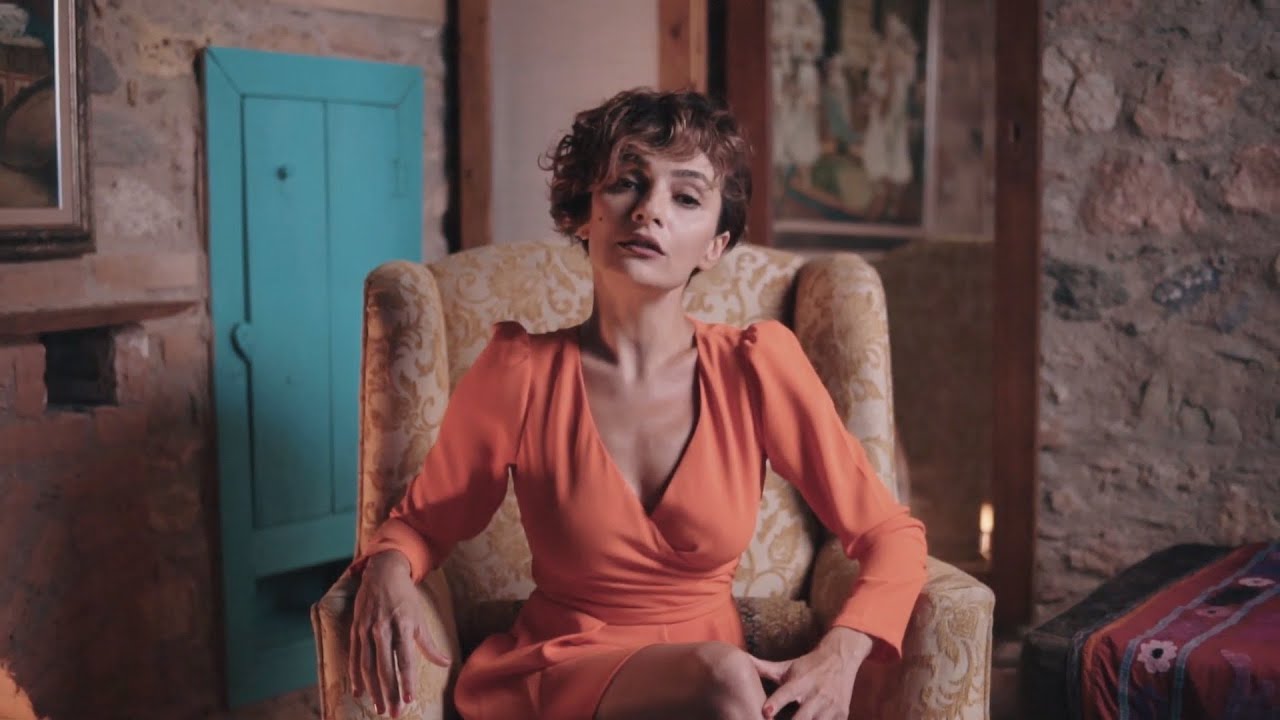 Mehtap Meral - Söyle (Official Video)