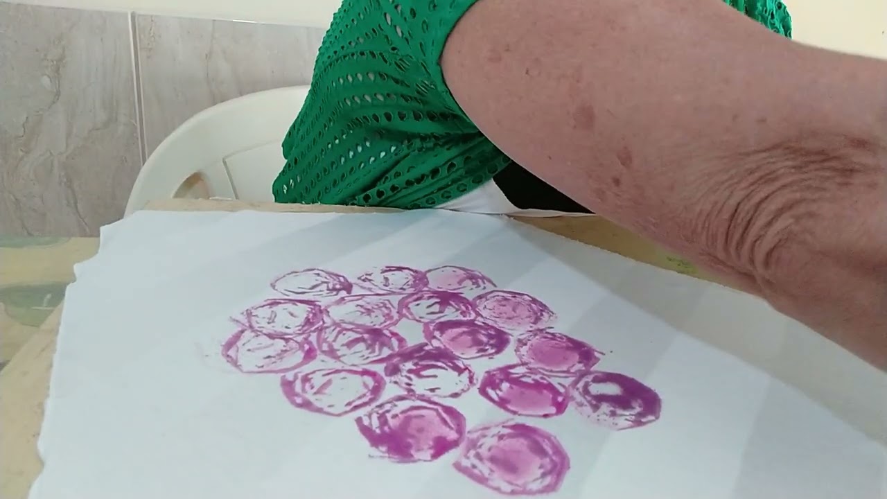 Como Pintar flores Com Sacolas de Plástico?
