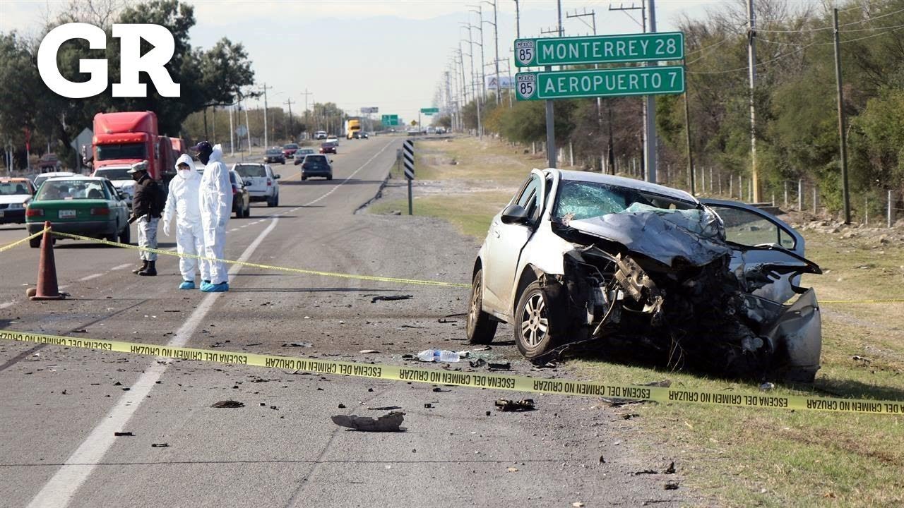 Muere prensado tras choque frontal con tráiler | Monterrey