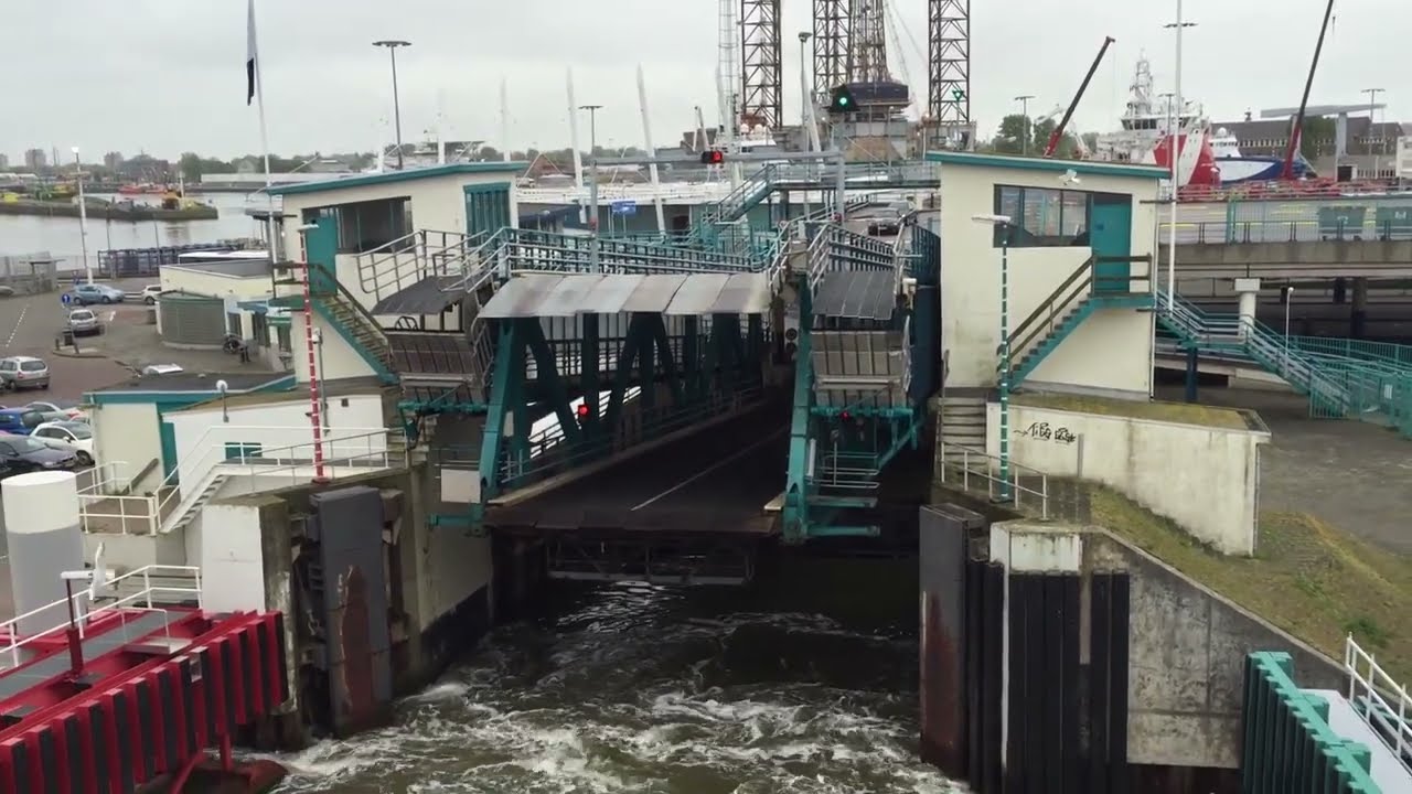 DE NIEUWE TEXEL BOOT ' DE TEXELSTROOM'