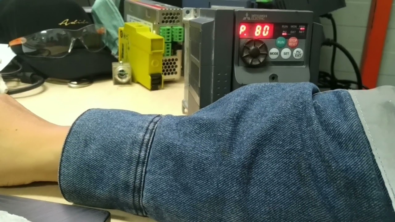 Cara Sett Inverter Mitsubishi dan Input Parameter Data Motor.