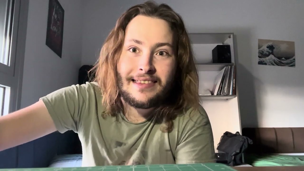 Giving my initial thoughts on Centauri perfumes: Proxima, Om