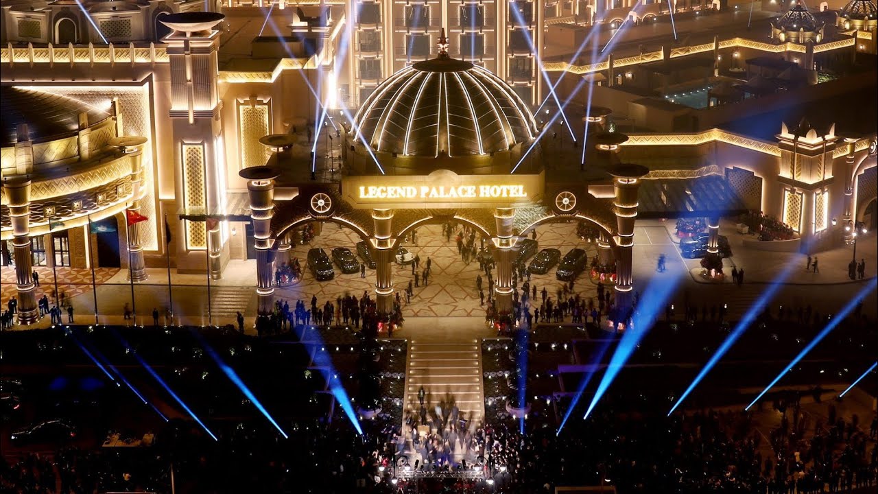 Legend Palace - Best of luxury in Budget! Don't miss this in Macau #macautourism #LasVegasOfTheEast