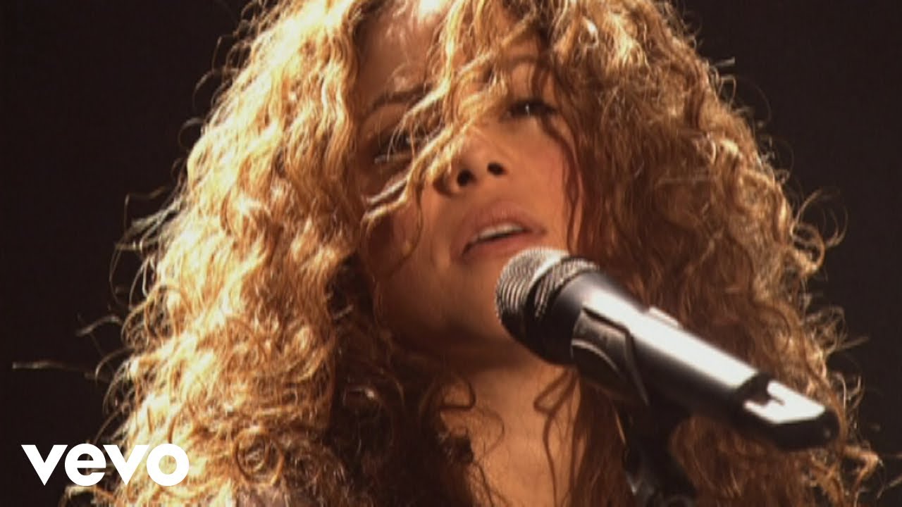 Shakira - Inevitable (Official Live Video)