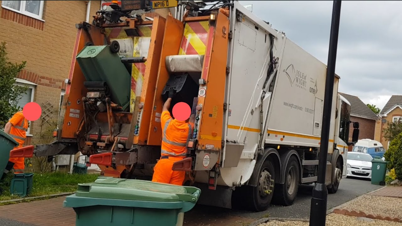 Selectapress Bin Lorry With Pod Collecting Recycling On The Isle Of Wight!