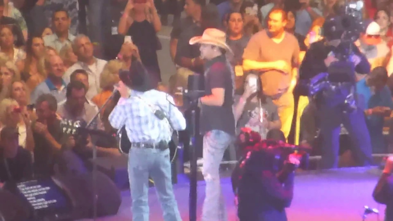 George Strait & Jason Aldean - Fool Hearted Memory (Dallas 06.07.14) HD