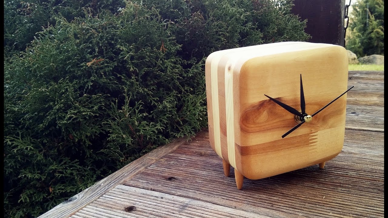 Making smooth wooden desk clock