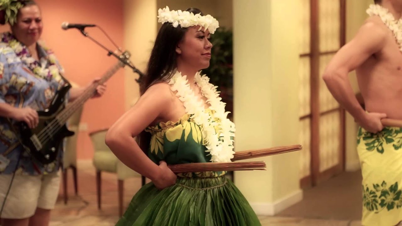 Hawaiian Airlines' Pau Hana Fridays - Hawaiian Airlines Serendaders - Nani Ka'ala