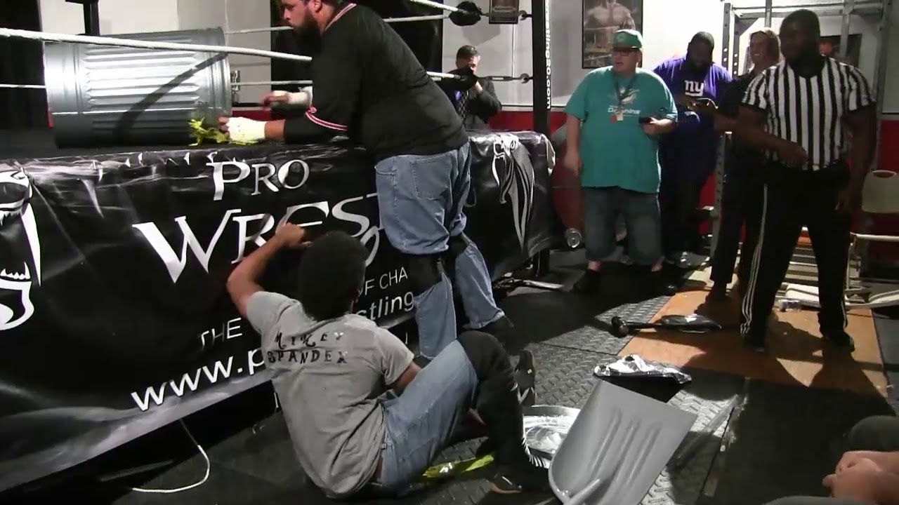 Mikey Spandex vs Steve Michaels