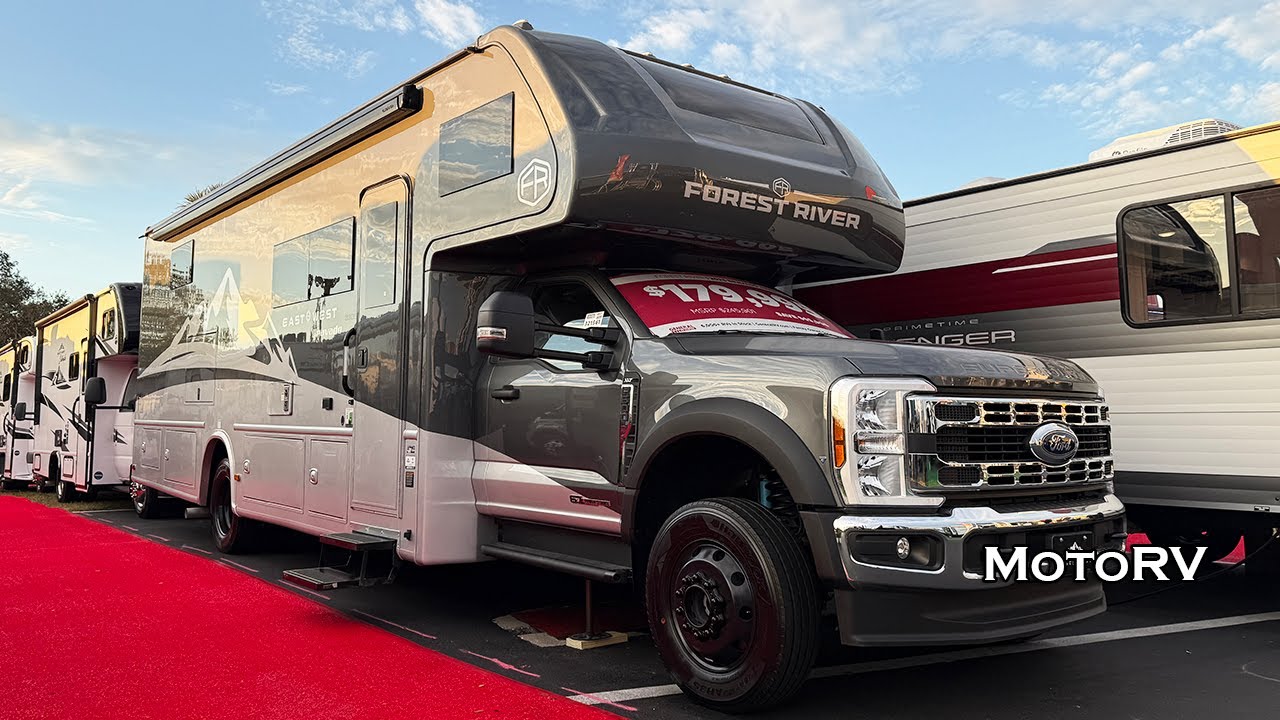 Bravado 33DSF 2025 Ford F600 4x4 6.7L Turbo Diesel Class C Forest River Motorhome