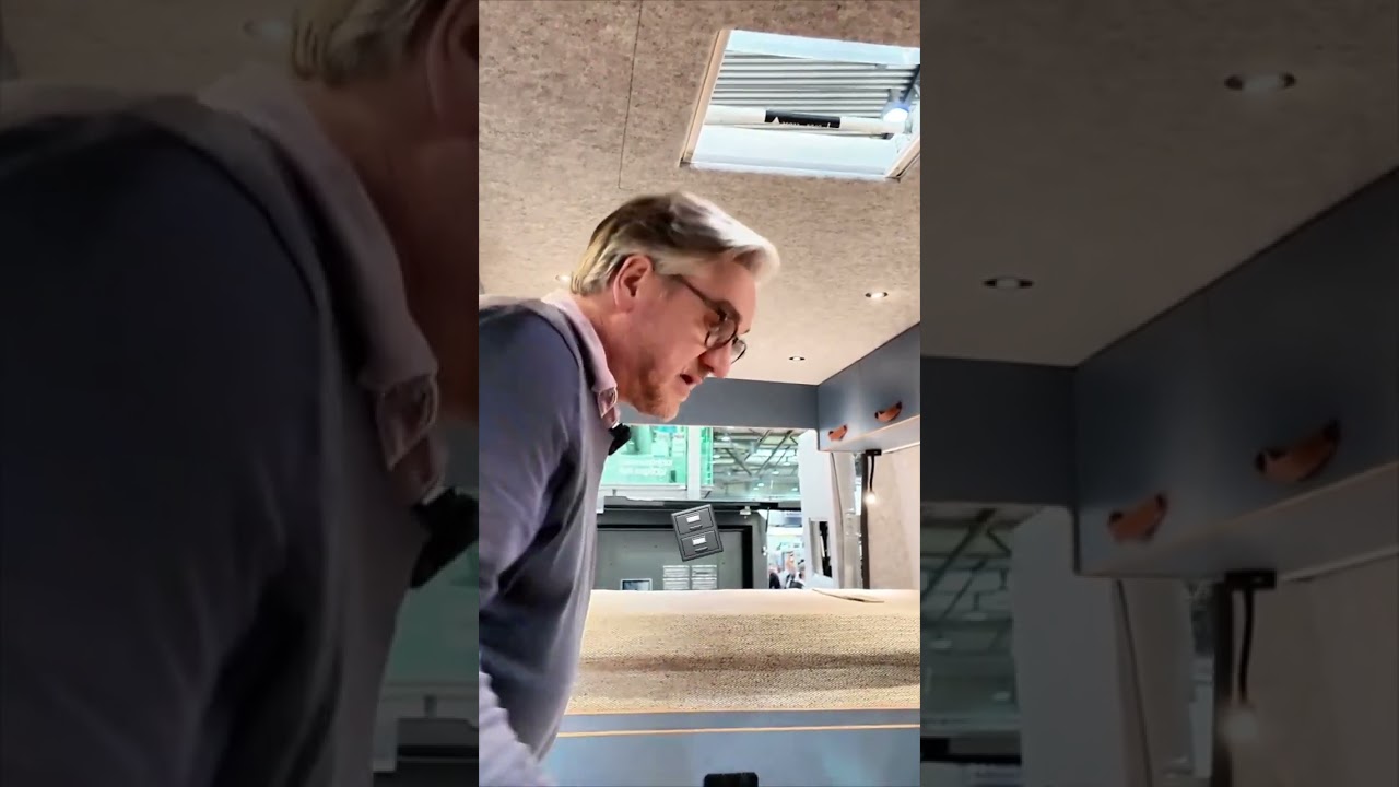 Platzwunder im Camper: Diese Bett-Tisch-Kombination ist GENIAL!