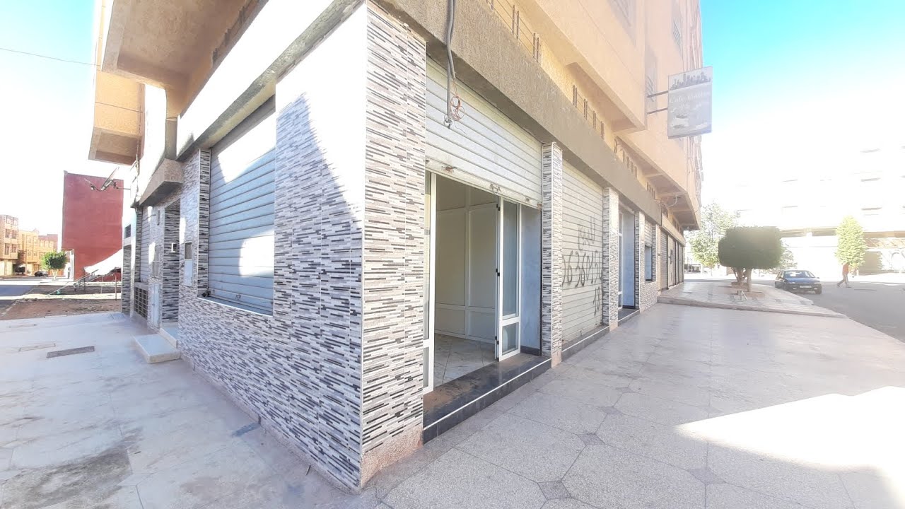 محل تجاري للبيع ذو واجهتين ⛳طريق ليصطا لازاري📲0638050976