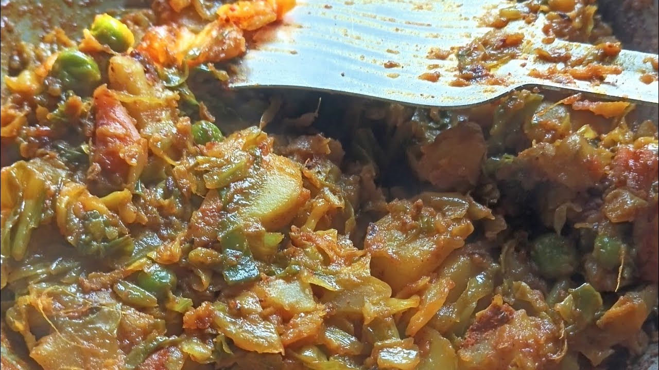   আমরা মধ্যবিত্ত রা সারাদিন অঙ্ক কষে হিসাব করে  সংসার চালাই।