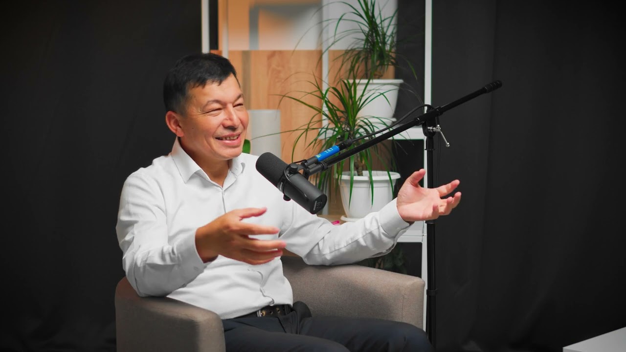 АЗАМАТ СКАКОВ - ҰЛАН ЕРКІНБАЙ: Бауыржан Момышұлы “Ұшқан ұя” кітап талқылау
