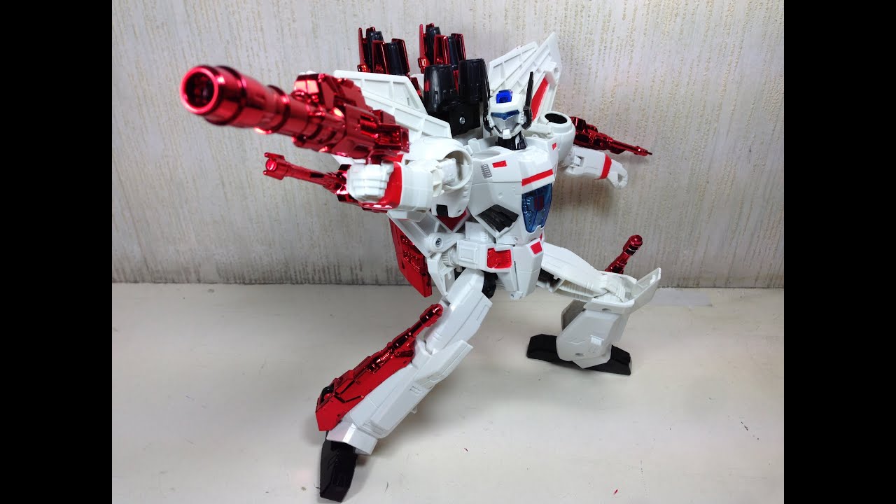 Jetfire Leader Class Transformers Generations Review