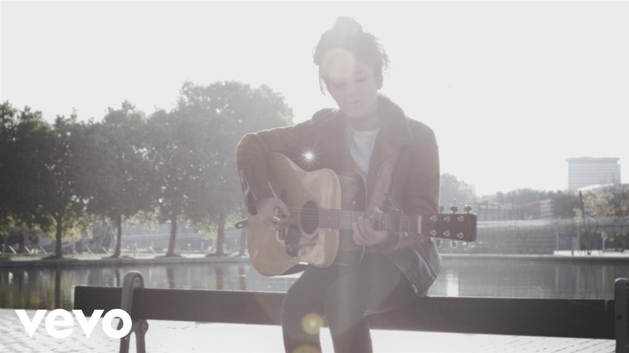 Naya - It Doesn't Scare Me (Session acoustique)