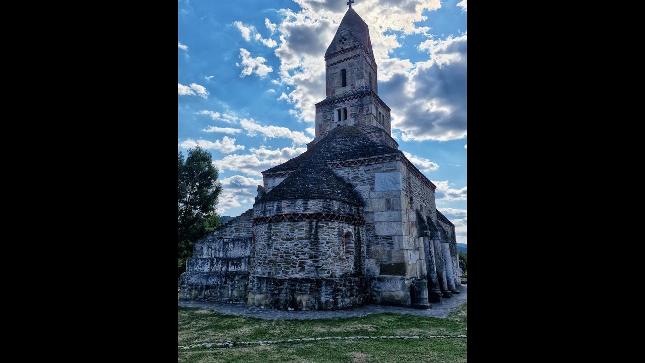 Biserica Densuș | Țara cu Balauri