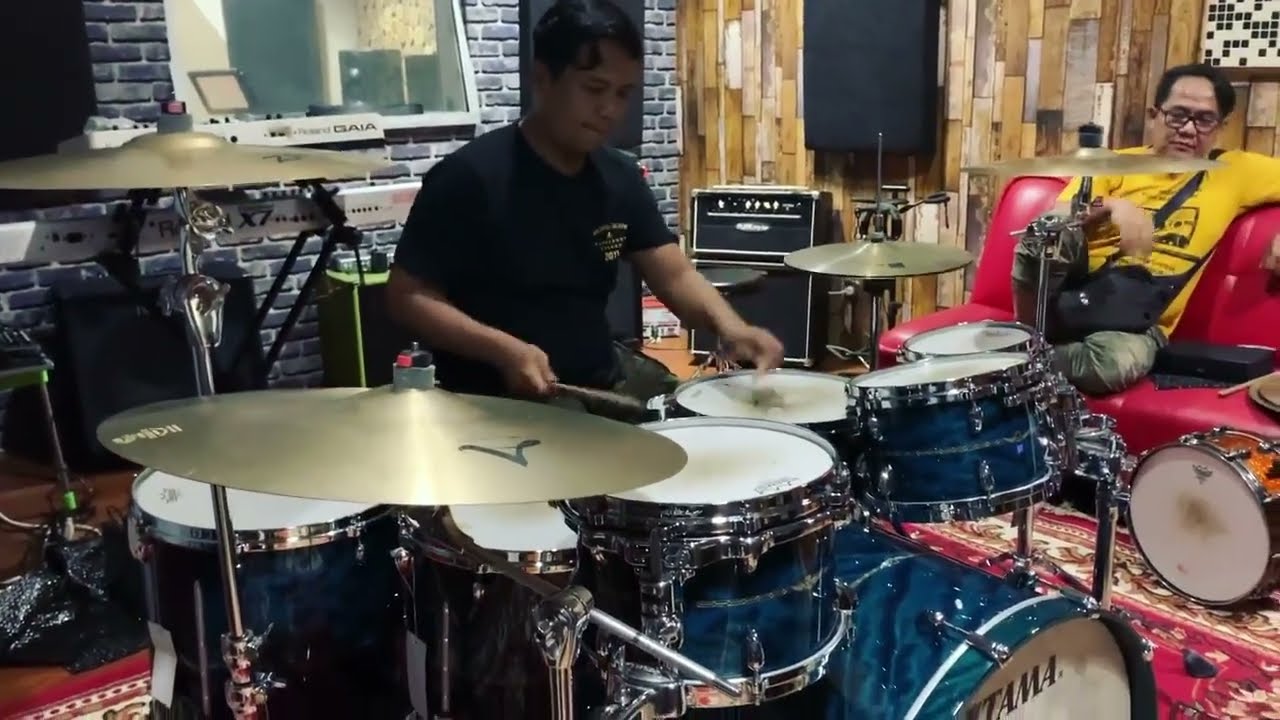 TAMA STAR BUBINGA 7 PIECE MADE IN JAPAN WILD SEA BLUE BOSSE x ARIA DRUMMER FIVE MINUTES