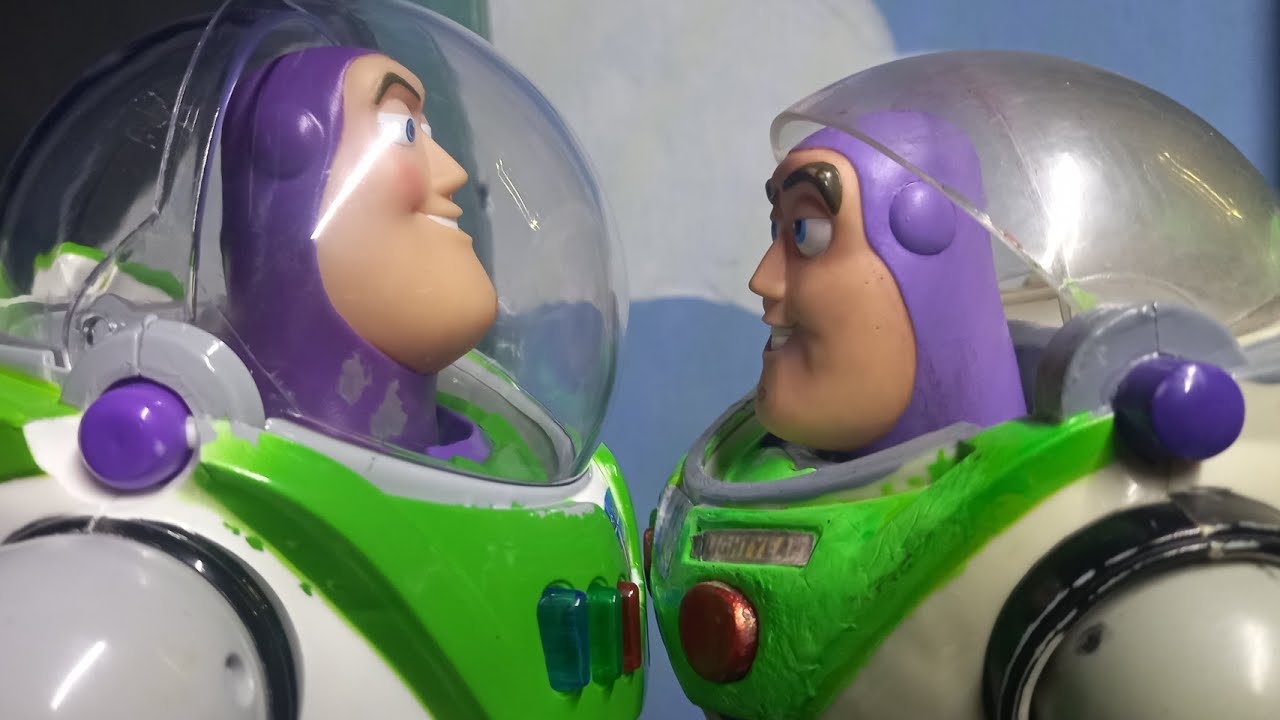 ¡COMPARATIVA! Buzz Ligthyear de ToyMark vs. Buzz LigthYear de Hasbro 2001 /Emípper López