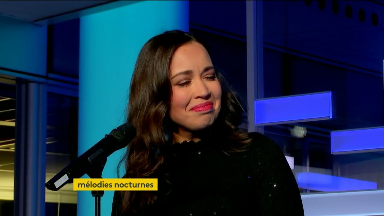 NADINE SIERRA  dans Mélodies Nocturnes et un Besame mucho inoubliable