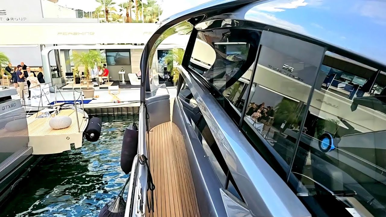 CANNES YACHTING FESTIVAL | PERSHING 7X | LUXURY YACHTING POL | ANNA KAROLINA KROLAK