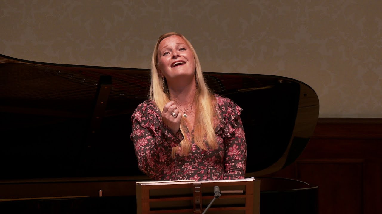 Lucy Crowe & Anna Tilbrook - Ivor Novello, We'll gather lilacs (from Perchance to Dream)