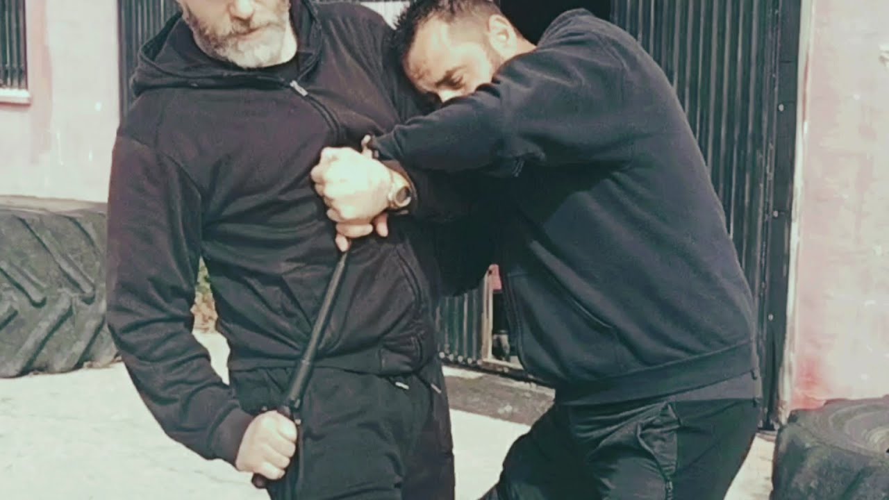 Minicurso de autoprotección de la defensa extensible -DEFENSA CERRADA-