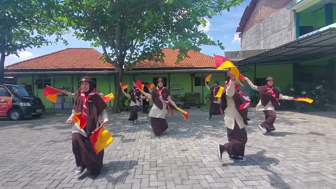 DANCE KREASI SEMAPHORE SMP IT NUR HIDAYAH PI - NATIONAL SCOUTS COMPETITION PRAMUKA ESEMGA