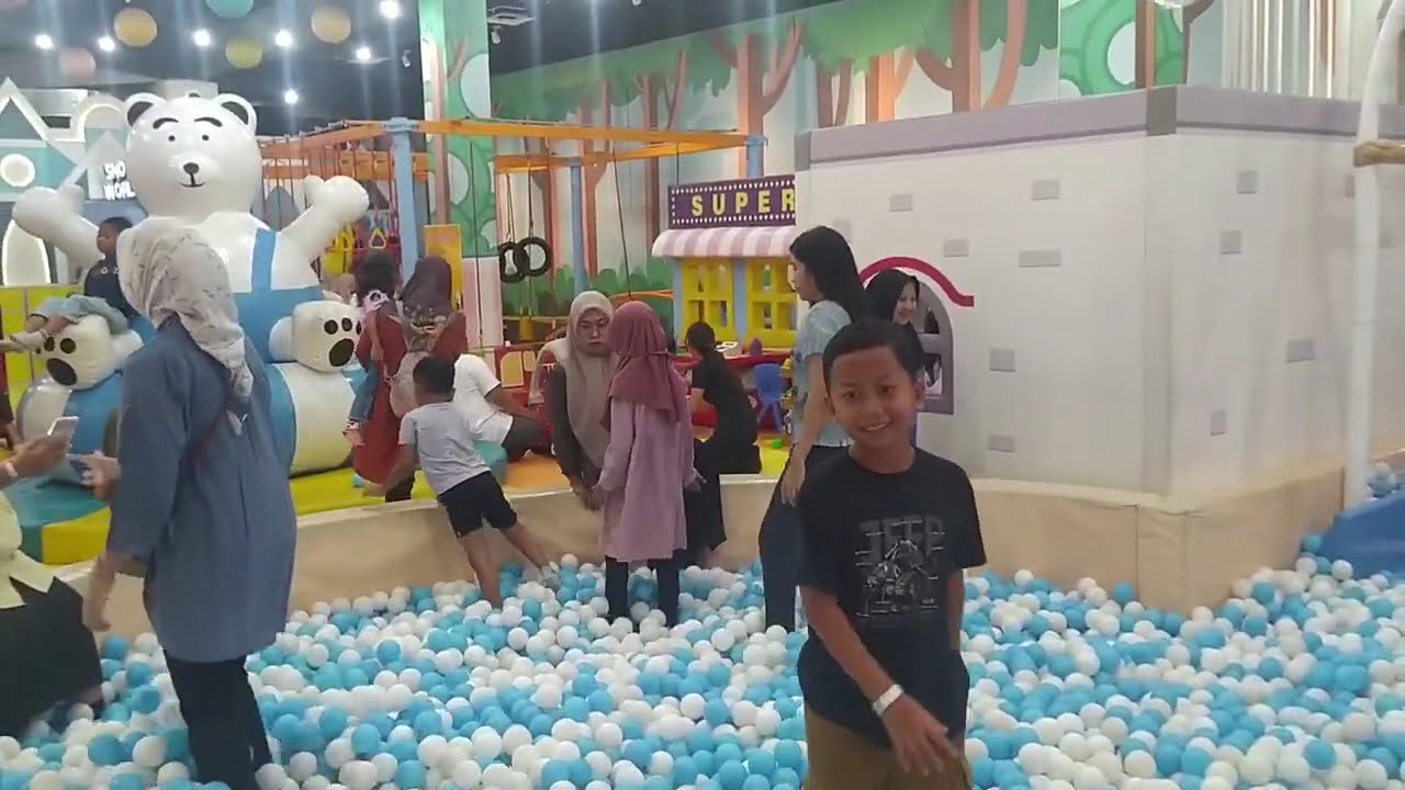 ADA PERMAINAN OUTBOUND DI KEDIRI MAL