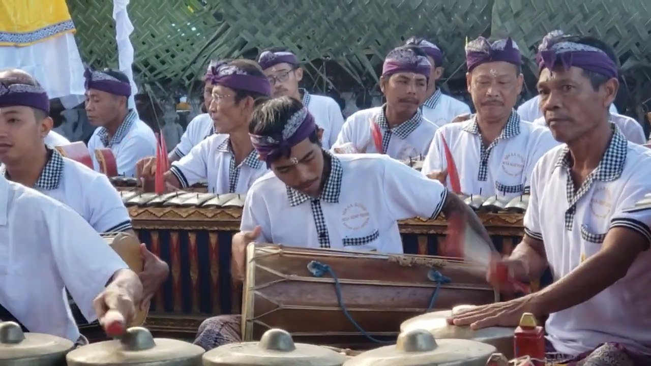 Lelonggoran Gong Banjar Jaka Sari Desa Kedis, Kec. Busungbiu, Kab. Buleleng.