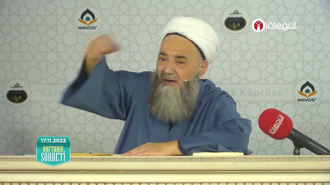 "Sesli bir şekilde Salevât-ı Şerîfe okumanı önemi ve fazîletleri!" - Cübbeli Ahmet Hocaefendi