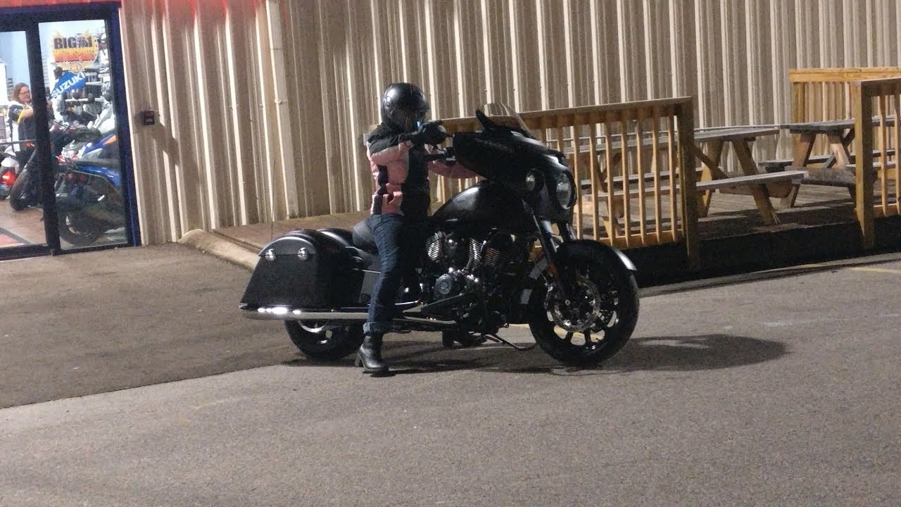 My friend buys a 2018 Indian Chieftain Dark Horse!