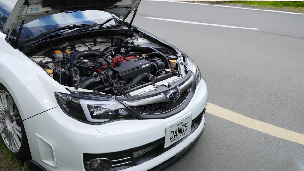 На мой WRX STI установили увеличенную топливную систему, выхлопную систему Invidia и провели наст...