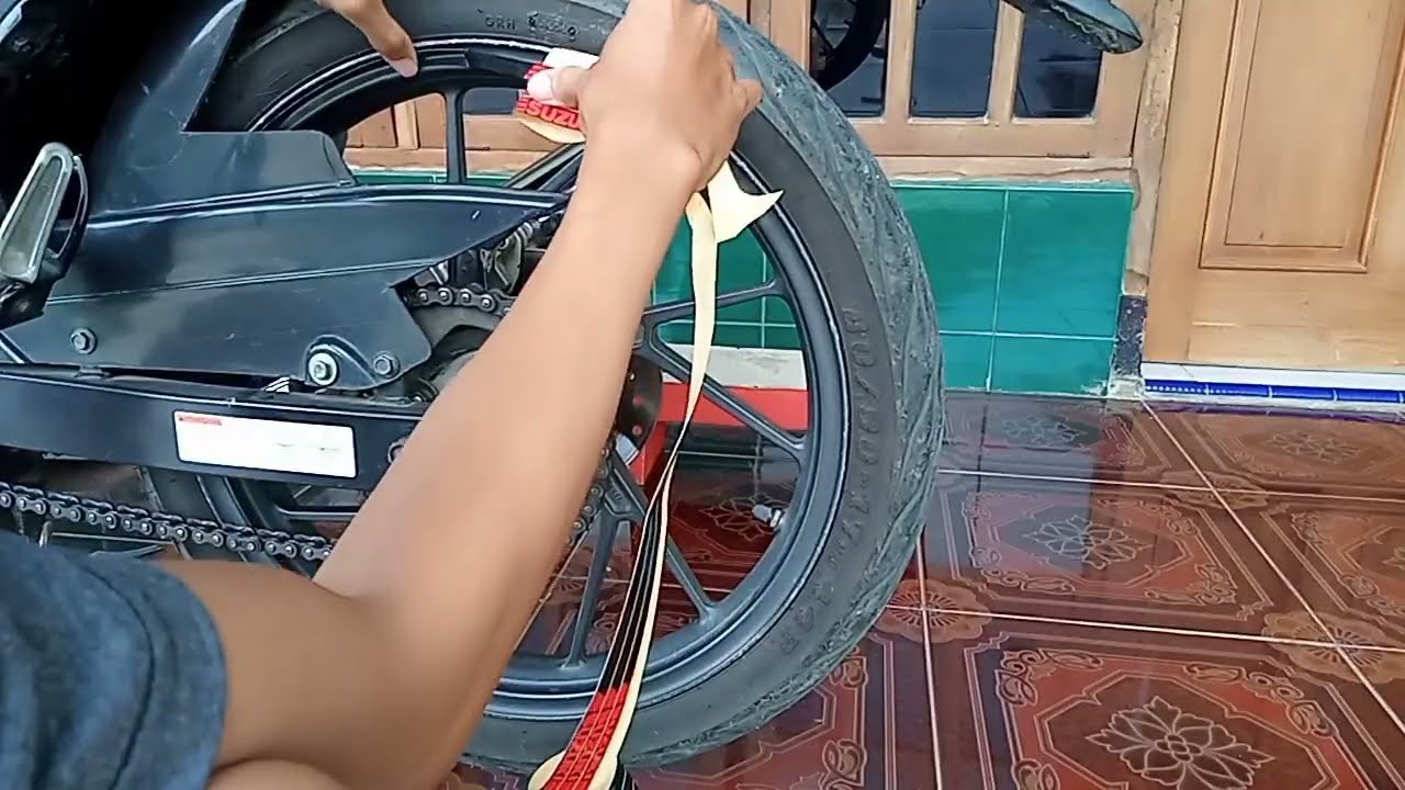 CARA PASANG STICKER / LIST VELG PADA MOTOR SATRIA FU