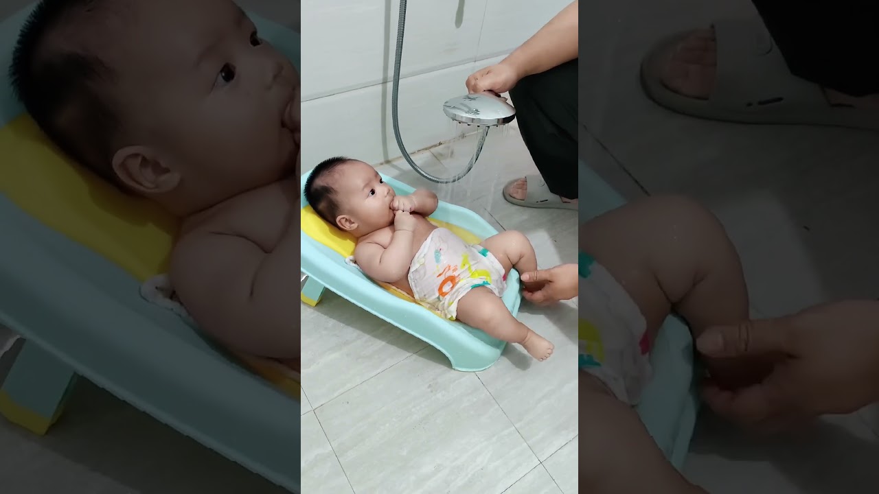 Reclining Baby Bath Support Chair for Safe and Hands-Free Bath Time#babybath