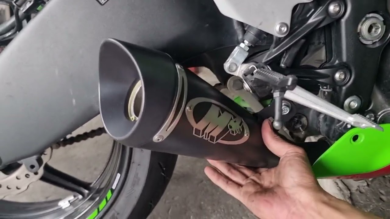 M4 EXHAUST INSTALLING ZX6R KAWASAKI NINJA