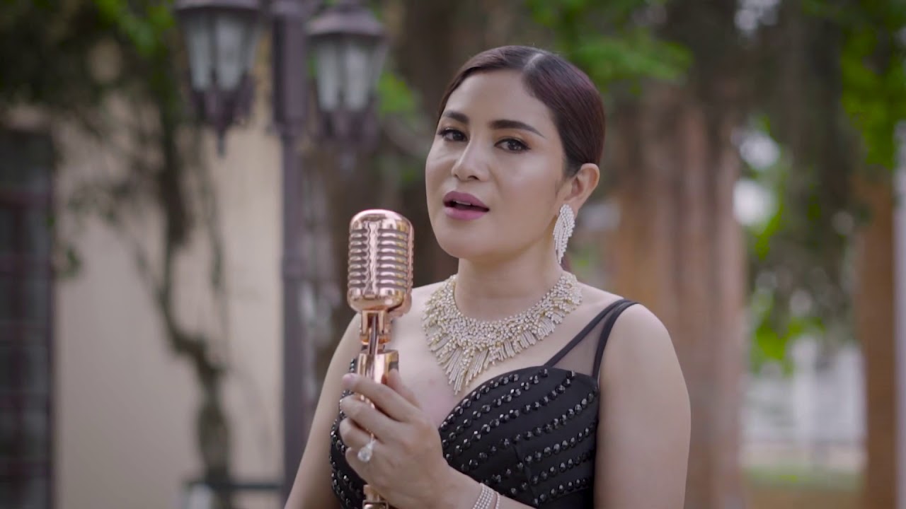 ភព្វសំណាង ច្រៀងនឹងសំដែងដោយ ឈួនសុវណ្ណឆៃ