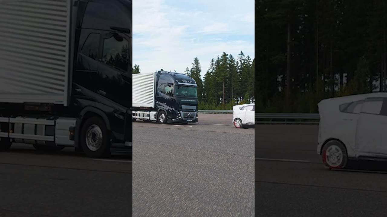 Volvo Truck brakes itself! See the Collision Warning with Emergency Brake Emergency System in action