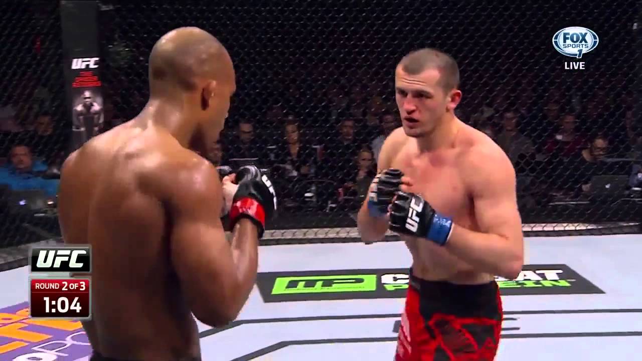 Альберт Туменов против Нико Мусоке