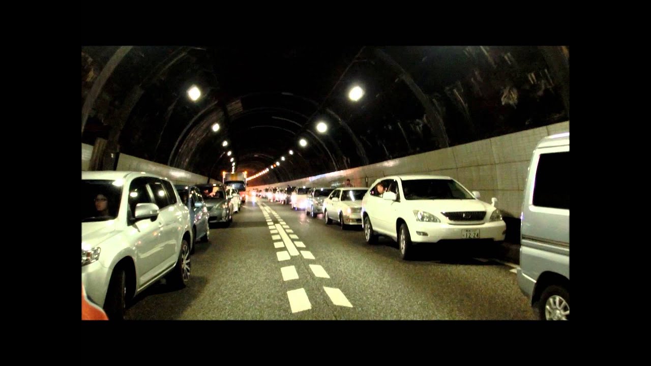 名神自動車道京都～滋賀大津間トンネル火災