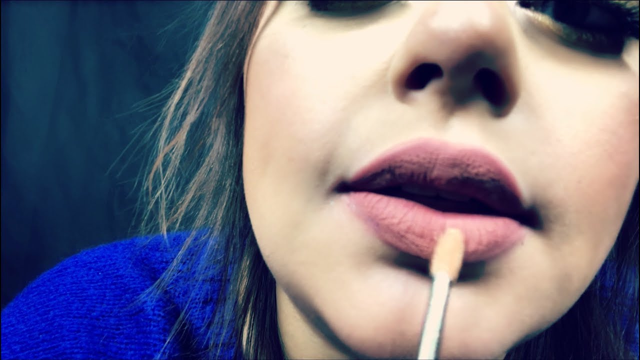 ASMR| Lipgloss/ Lipstick Application , Mouth Sounds, Kissing Sounds
