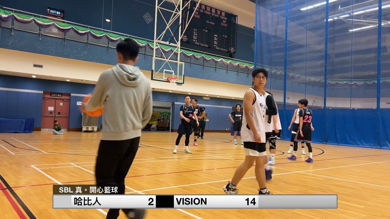 哈比人(白) vs VISION Q1